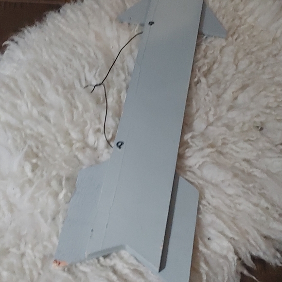 Rustic 'Love' arrow wall hanging - Picture 3 of 4